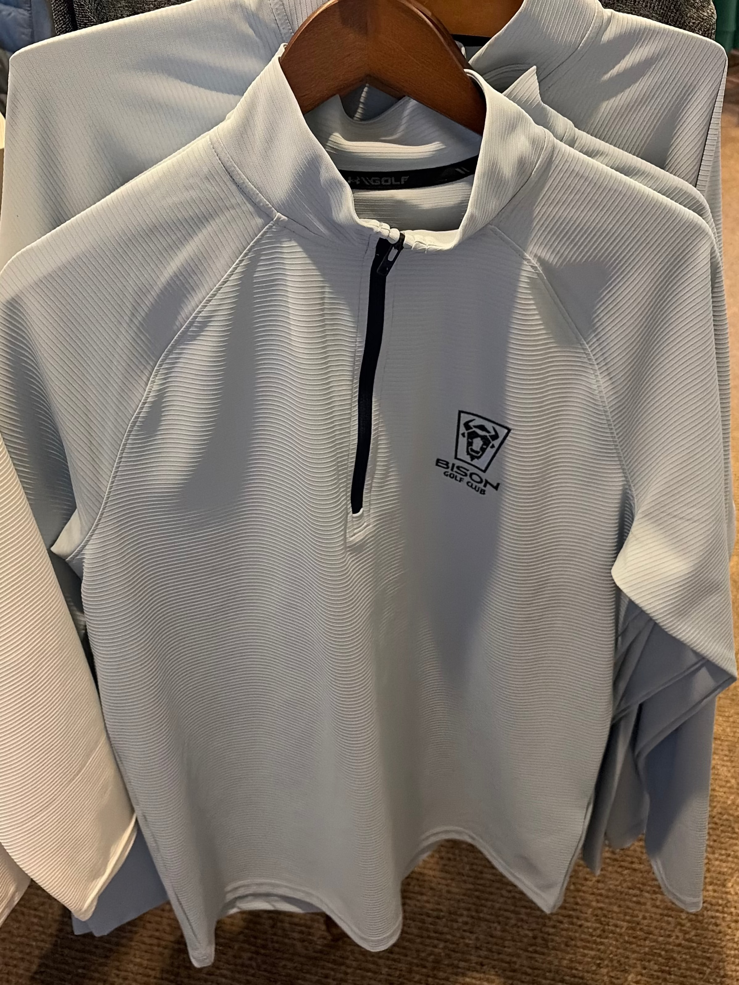 Fusion Ottoman 1/4 Zip Bison Logo